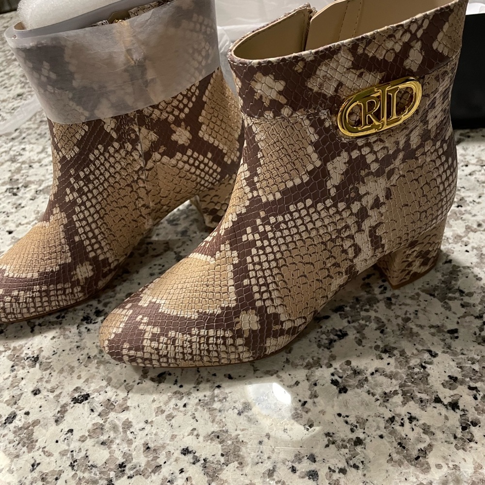 Lauren Ralph Lauren snake print Boots. - Picture 15 of 17